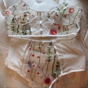 Floral Stitched Bra & Underwear Set